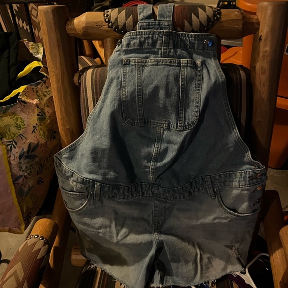 Maternity Overalls - Picture 2 of 3